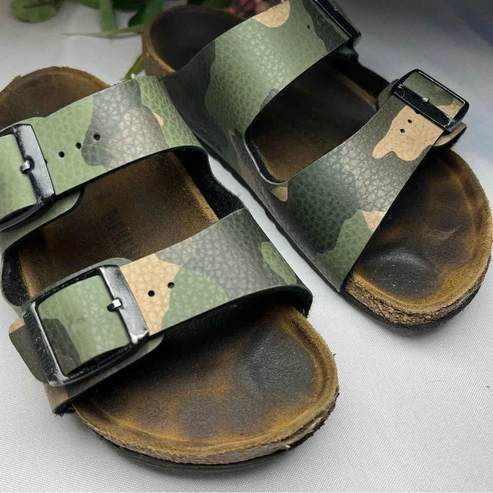 Birkenstock Arizona Little Kids Size 10 Camouflage Sandals Adjustable Straps